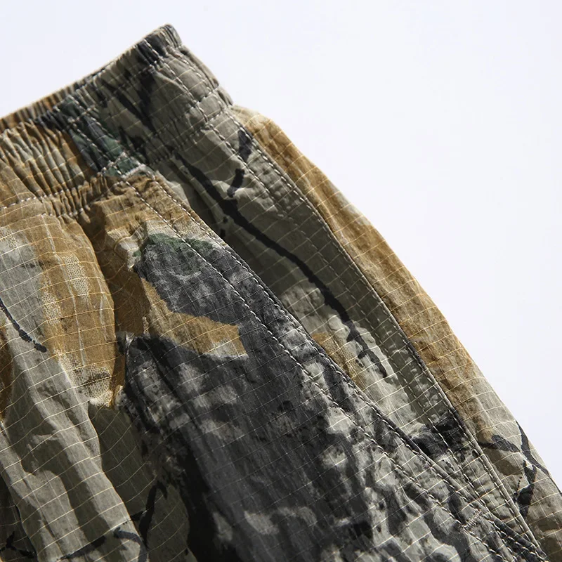 Laufshorts für Herren aus technischem Camouflage-Gewebe