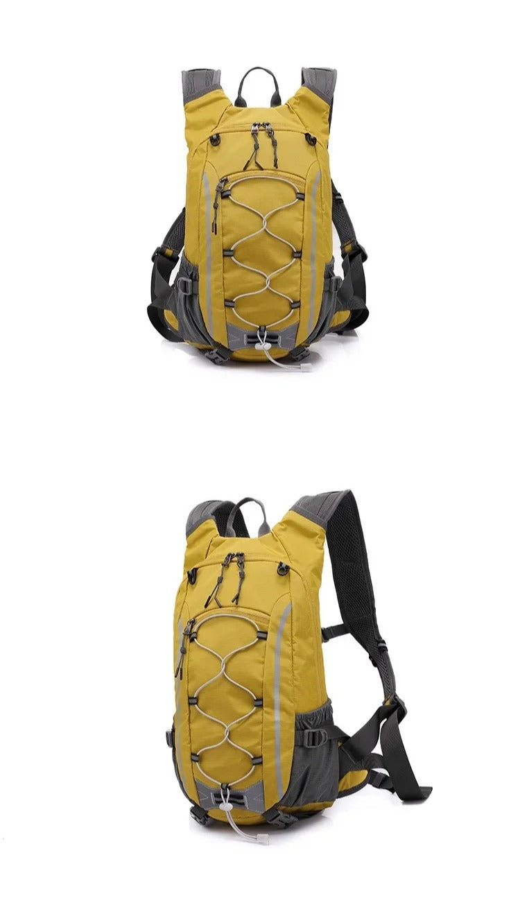 Wasserabweisender Trekkingrucksack mit vielen Taschen